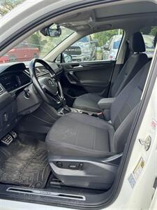 2021 Volkswagen Tiguan Comfortline 4Motion   - Photo 11 - Edmonton, AB T5W 1E5