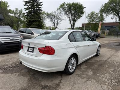 2010 BMW 323i   - Photo 6 - Edmonton, AB T5W 1E5
