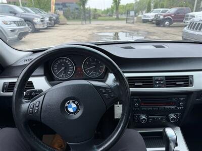 2010 BMW 323i   - Photo 11 - Edmonton, AB T5W 1E5