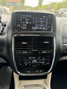 2017 Dodge Grand Caravan Crew   - Photo 13 - Edmonton, AB T5W 1E5