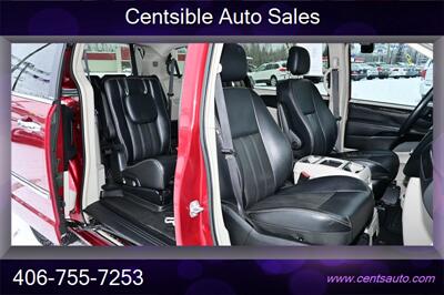 2014 Chrysler Town & Country Touring-L   - Photo 10 - Kalispell, MT 59901