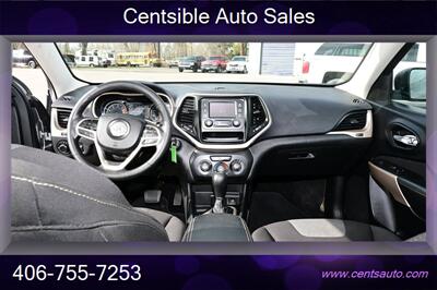 2017 Jeep Cherokee Sport   - Photo 12 - Kalispell, MT 59901
