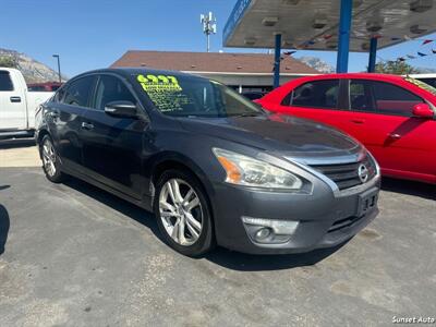 2013 Nissan Altima 3.5 SV   - Photo 3 - Orem, UT 84057