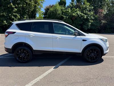 2017 Ford Escape Titanium   - Photo 6 - Gladstone, OR 97027
