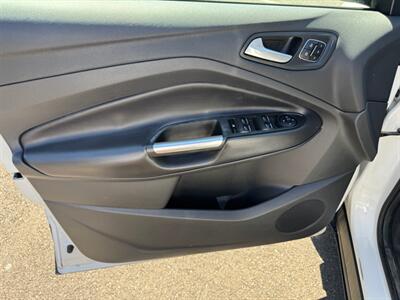 2017 Ford Escape Titanium   - Photo 30 - Gladstone, OR 97027