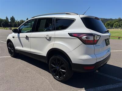 2017 Ford Escape Titanium   - Photo 3 - Gladstone, OR 97027
