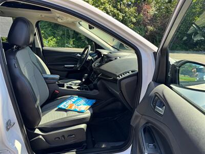 2017 Ford Escape Titanium   - Photo 11 - Gladstone, OR 97027