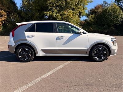2023 Kia Niro EV Niro EV Wave - Photo 6 - Gladstone, OR 97027
