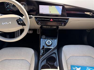 2023 Kia Niro EV Niro EV Wave - Photo 17 - Gladstone, OR 97027