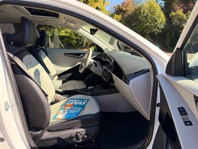 2023 Kia Niro EV Niro EV Wave - Photo 11 - Gladstone, OR 97027