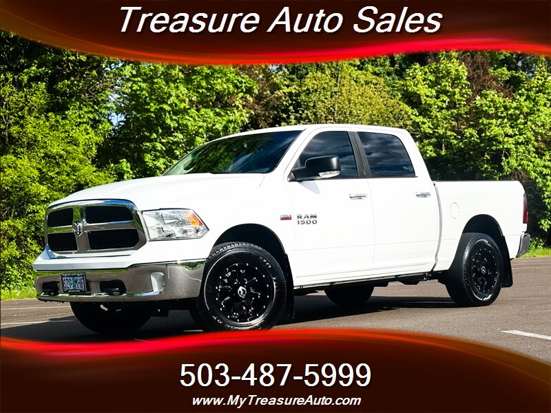 2014 RAM 1500 SLT , HEMI Engine ! pickup Truck  