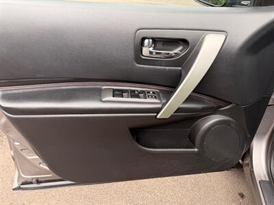 2013 Nissan Rogue SV w/SL Package - Photo 39 - Gladstone, OR 97027