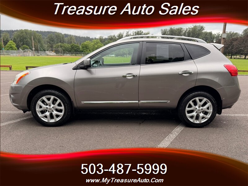 2013 Nissan Rogue SV w/SL Package  