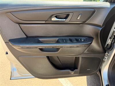 2015 GMC Acadia SLT-1 - Photo 35 - Gladstone, OR 97027