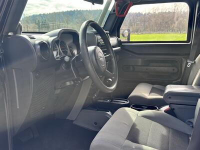 2010 Jeep Wrangler Unlimited Sport  4X4 SUV , Clean Title ! - Photo 26 - Gladstone, OR 97027