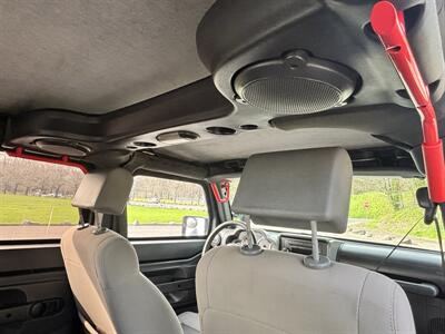 2010 Jeep Wrangler Unlimited Sport  4X4 SUV , Clean Title ! - Photo 18 - Gladstone, OR 97027