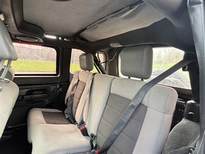 2010 Jeep Wrangler Unlimited Sport  4X4 SUV , Clean Title ! - Photo 34 - Gladstone, OR 97027