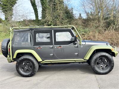 2010 Jeep Wrangler Unlimited Sport  4X4 SUV , Clean Title ! - Photo 37 - Gladstone, OR 97027