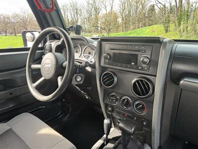 2010 Jeep Wrangler Unlimited Sport  4X4 SUV , Clean Title ! - Photo 23 - Gladstone, OR 97027