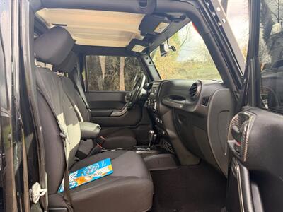 2010 Jeep Wrangler Unlimited Sport  4X4 SUV , Clean Title ! - Photo 79 - Gladstone, OR 97027