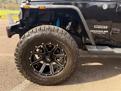 2010 Jeep Wrangler Unlimited Sport  4X4 SUV , Clean Title ! - Photo 76 - Gladstone, OR 97027