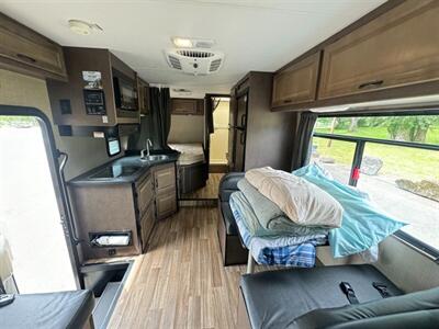 2019 Thor Majestic 23A E-350 SD  Motorhome - Photo 46 - Gladstone, OR 97027