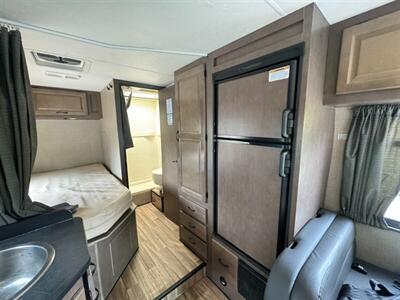 2019 Thor Majestic 23A E-350 SD  Motorhome - Photo 51 - Gladstone, OR 97027