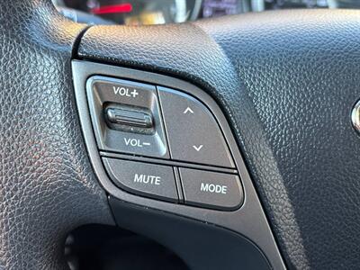 2016 Hyundai SANTA FE Sport 2.4L  Sport - Photo 22 - Gladstone, OR 97027