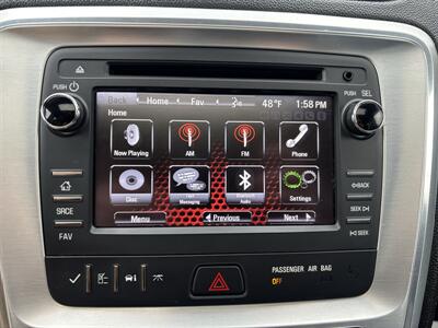 2015 GMC Acadia SLT-1 AWD SUV with 3rd Row Seats ! - Photo 29 - Gladstone, OR 97027