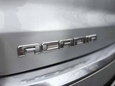 2015 GMC Acadia SLT-1 AWD SUV with 3rd Row Seats ! - Photo 37 - Gladstone, OR 97027