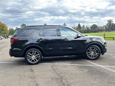 2017 Ford Explorer Sport   - Photo 12 - Gladstone, OR 97027