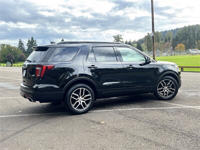 2017 Ford Explorer Sport   - Photo 7 - Gladstone, OR 97027