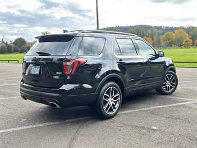 2017 Ford Explorer Sport   - Photo 10 - Gladstone, OR 97027