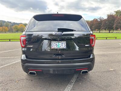 2017 Ford Explorer Sport   - Photo 8 - Gladstone, OR 97027