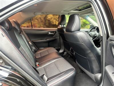 2015 Toyota Camry SE , Low Miles   - Photo 9 - Gladstone, OR 97027