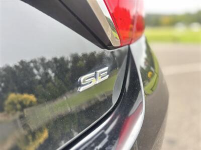 2015 Toyota Camry SE , Low Miles   - Photo 14 - Gladstone, OR 97027