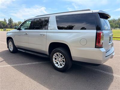2017 GMC Yukon XL SLT - Photo 3 - Gladstone, OR 97027