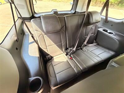 2017 GMC Yukon XL SLT - Photo 14 - Gladstone, OR 97027