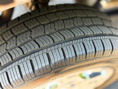 2014 Ford F-150 XLT  Low miles , Fresh Tune Up ! - Photo 8 - Gladstone, OR 97027