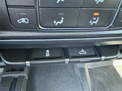 2015 GMC Sierra 2500HD Heavy Duty Truck !  Crew Cab , 4X4 - Photo 32 - Gladstone, OR 97027