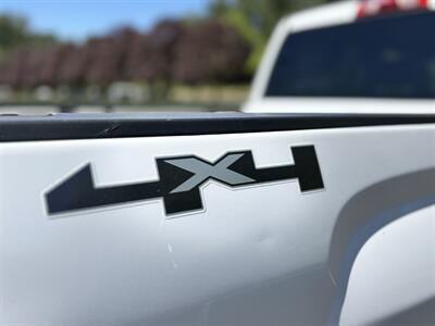 2015 GMC Sierra 2500HD Heavy Duty Truck !  Crew Cab , 4X4 - Photo 16 - Gladstone, OR 97027