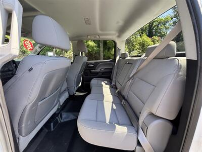 2015 GMC Sierra 2500HD Heavy Duty Truck !  Crew Cab , 4X4 - Photo 9 - Gladstone, OR 97027