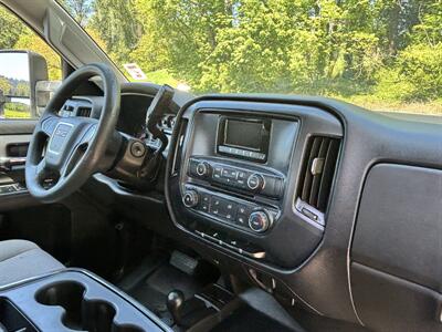 2015 GMC Sierra 2500HD Heavy Duty Truck !  Crew Cab , 4X4 - Photo 28 - Gladstone, OR 97027