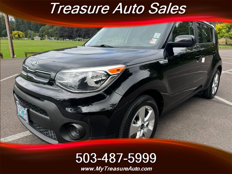 2017 Kia Soul 1 OWNER , 6 Speed Manual !  Gas Saver ! - Photo 1 - Gladstone, OR 97027