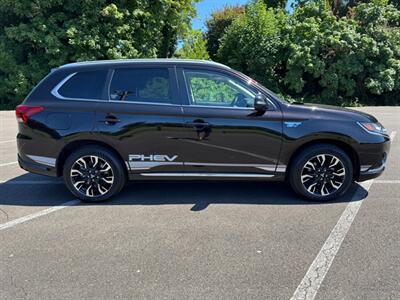 2018 Mitsubishi Outlander PHEV SEL   - Photo 6 - Gladstone, OR 97027