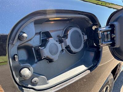 2018 Mitsubishi Outlander PHEV SEL   - Photo 10 - Gladstone, OR 97027
