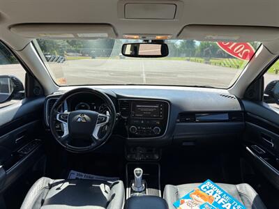 2018 Mitsubishi Outlander PHEV SEL   - Photo 15 - Gladstone, OR 97027
