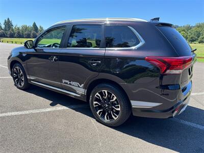 2018 Mitsubishi Outlander PHEV SEL   - Photo 3 - Gladstone, OR 97027