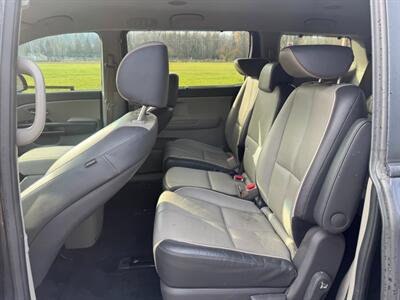 2018 Kia Sedona LX Minivan  Low Miles ! - Photo 52 - Gladstone, OR 97027