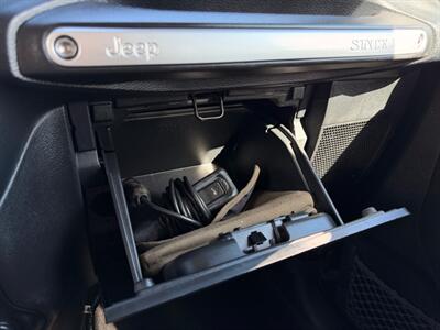 2012 Jeep Wrangler Unlimited Wrangler Unlimited Rubicon   - Photo 21 - Gladstone, OR 97027